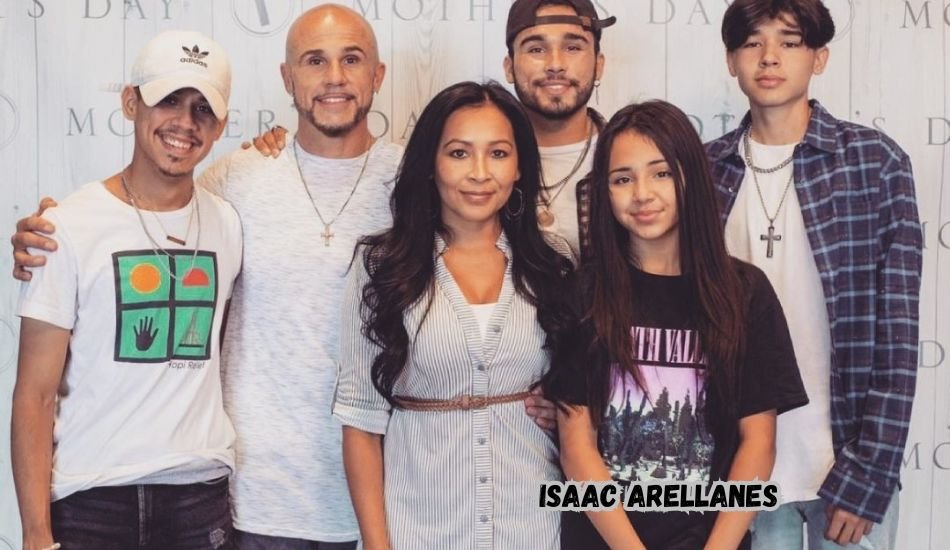 Isaac Arellanes as Isaac Garcia